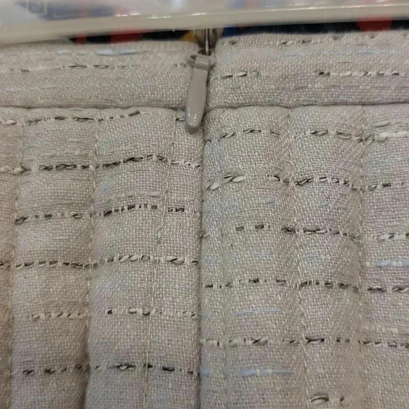 💥HOST PICK🔥BCBG  Skirt - Picture 3 of 12